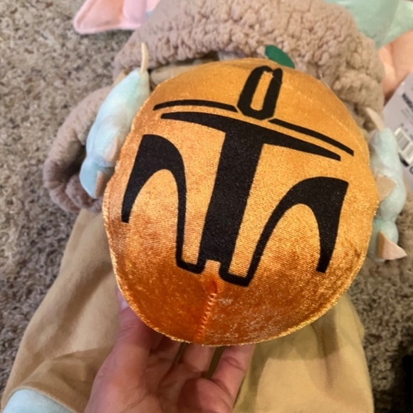 NWT Star Wars Mandalorian Halloween Greeter Prop 17.5” The Child Grogu Disney - Picture 5 of 5